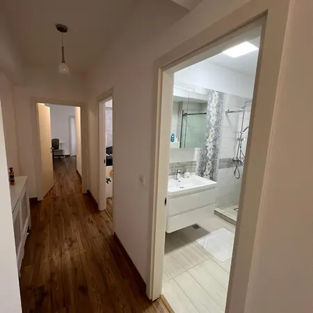 Apartment 5 *